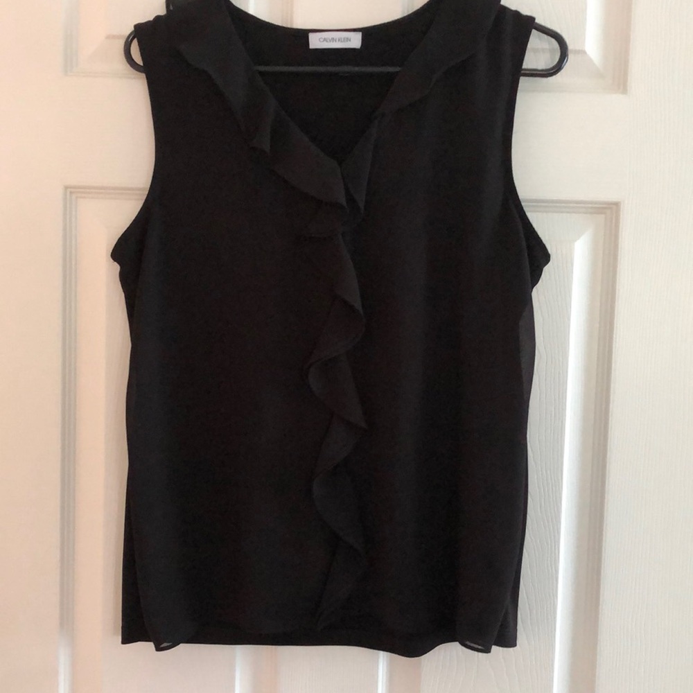 Sleeveless ruffle top